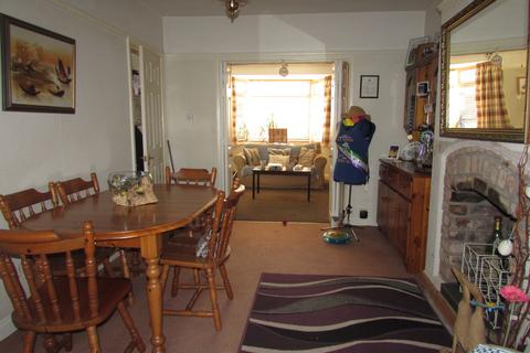 8 Crossgate Avenue, Manchester, M22 8AW