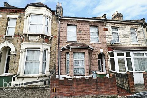 18 Walpole Road, London, E6 1AR