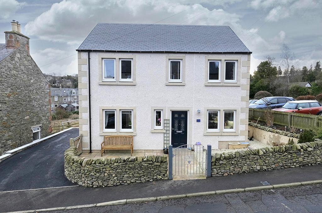 The Nook, Ettrick Road, Selkirk TD7 5AJ 3 bed detached house £235,000