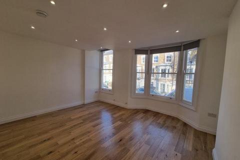 2 bedroom flat to rent, First Floor Flat, Balmore Street, Archway, London, N19