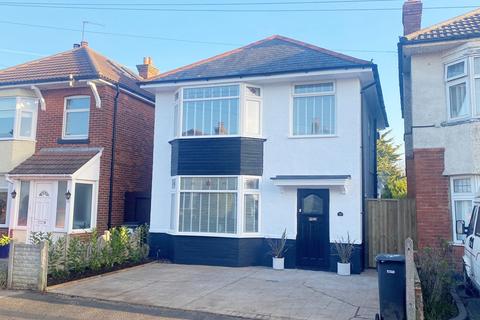 18 Fenton Road, Southbourne, Bournemouth, BH6 5EY