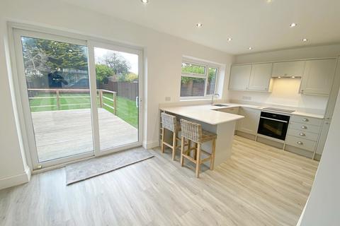 18 Fenton Road, Southbourne, Bournemouth, BH6 5EY