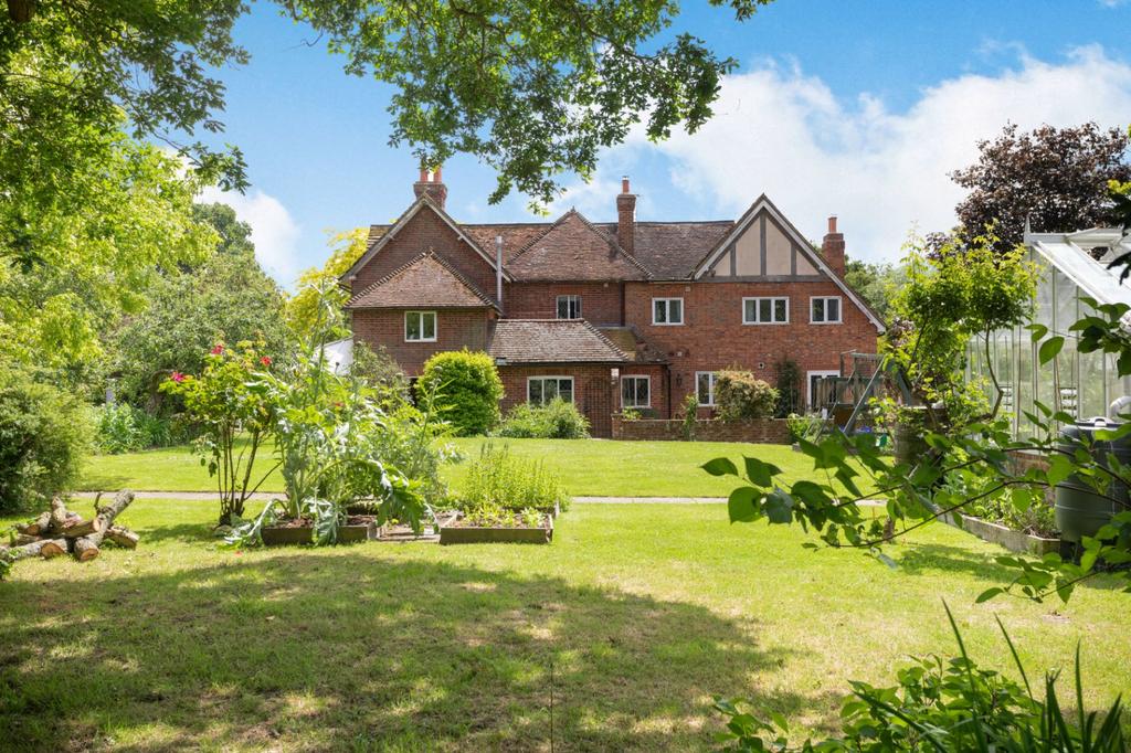 Lower Breache Road, Ewhurst... 5 bed detached house - £2,850,000