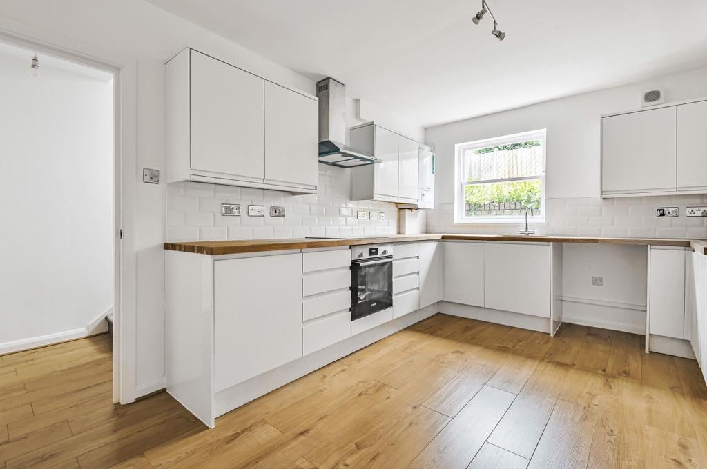 Collins Street Blackheath SE3 2 bed end of terrace house £800,000