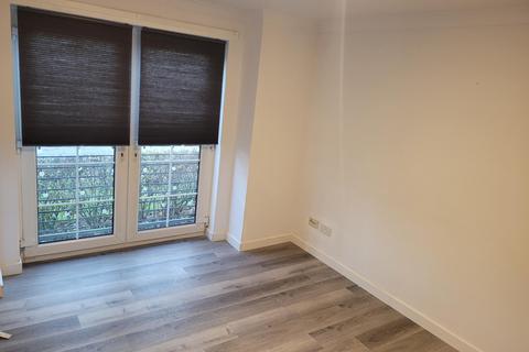 2 bedroom flat to rent, Canavan Park, Falkirk, FK2