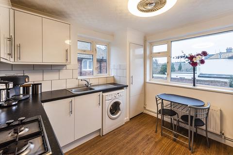 3 Mayfield, Bexleyheath, DA7 4DH