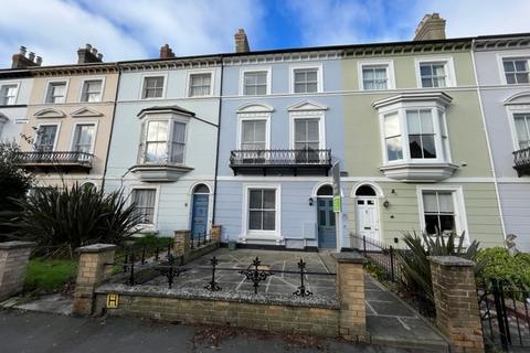 4 bedroom townhouse to rent, Carisbrooke Road, Newport, Isle Of Wight, PO30