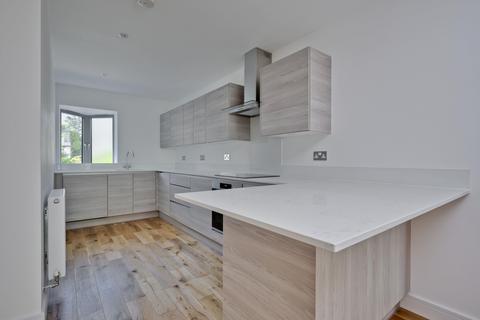 Flat 5, Taggs House, 42 Summer Road, Thames Ditton, KT7 0QQ