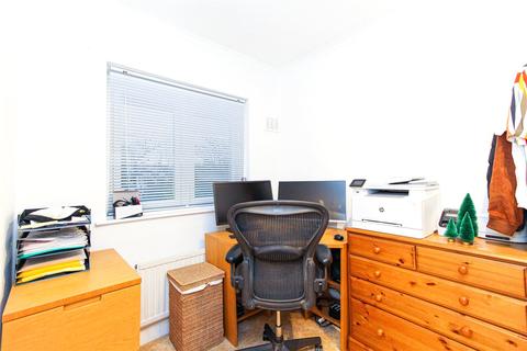 64 Park Drive, London, W3 8NA