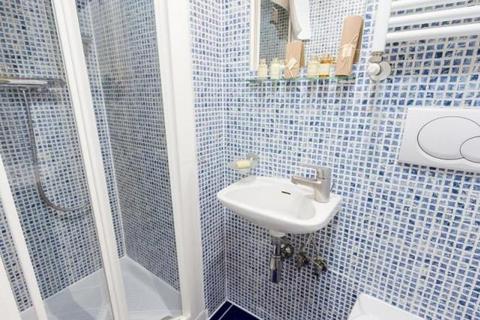 Studio to rent, North Gower Street, Euston,  London, NW1