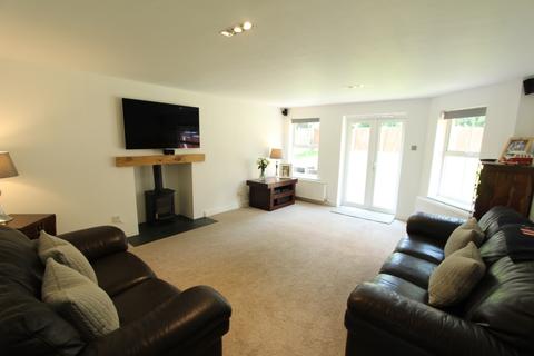 29 Hyde Close, Chafford Hundred, Grays, RM16 6RR