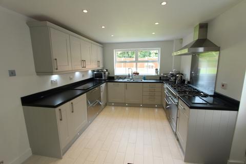 29 Hyde Close, Chafford Hundred, Grays, RM16 6RR