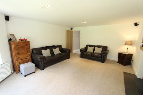 29 Hyde Close, Chafford Hundred, Grays, RM16 6RR
