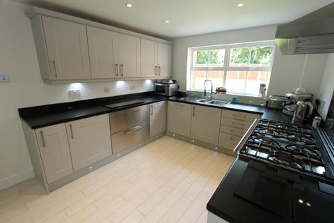 29 Hyde Close, Chafford Hundred, Grays, RM16 6RR