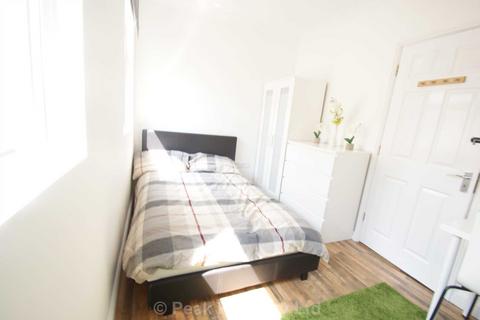 7 bedroom house share to rent, Queens Road, Southend On Sea SS1