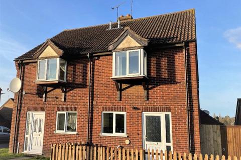 3 bedroom semi-detached house to rent, Brandon Road, Watton, IP25