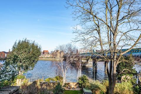 Flat 2, 35 Deodar Road, London, SW15 2NP