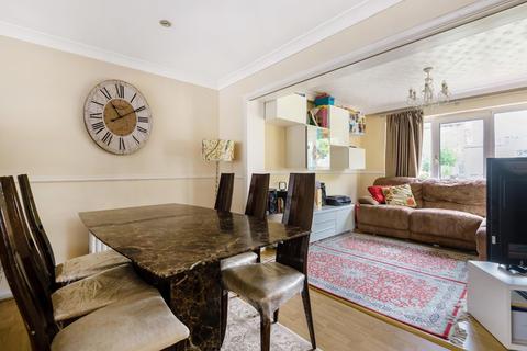 9 Martin Road, Guildford, GU2 9NX