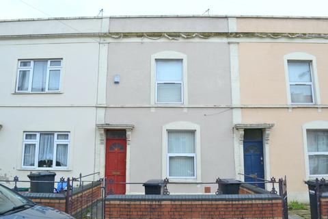4 bedroom terraced house to rent, Newton Street, Bristol