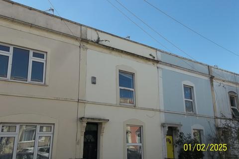 4 bedroom terraced house to rent, Newton Street, Bristol