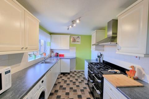 42 Ambassador, Bracknell, RG12 8XP