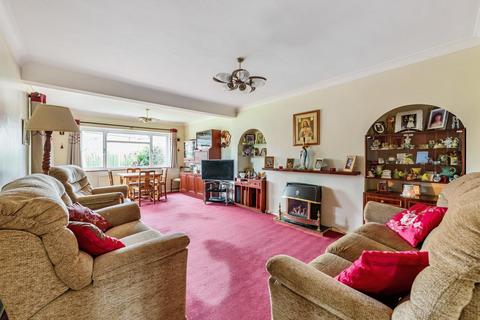 36 Foxlake Road, Byfleet, West Byfleet, KT14 7PW