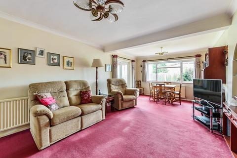 36 Foxlake Road, Byfleet, West Byfleet, KT14 7PW