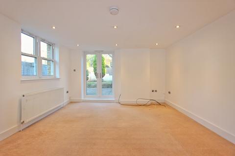 124 Godwin Road, London, E7 0LP