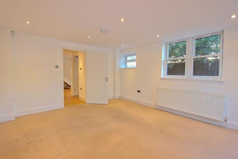 124 Godwin Road, London, E7 0LP
