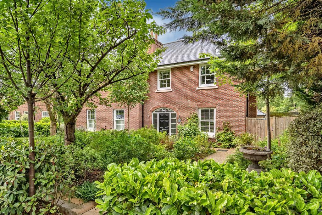 West Street, Reigate, RH2 4 bed semidetached house £1,100,000