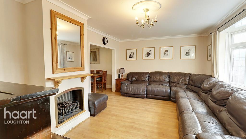 Grosvenor Drive, Loughton, Essex, IG10 6 bed semidetached house £670,000