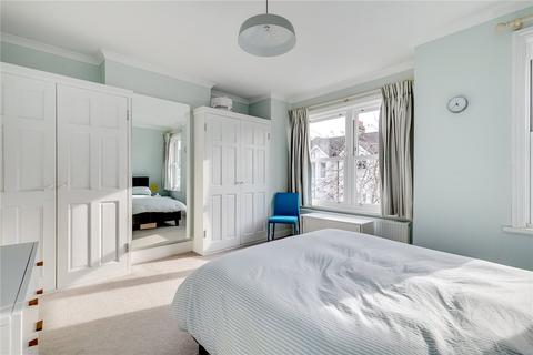 18 Vanderbilt Road, London, SW18 3BQ