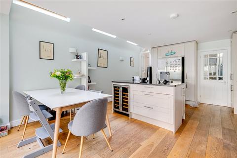 18 Vanderbilt Road, London, SW18 3BQ