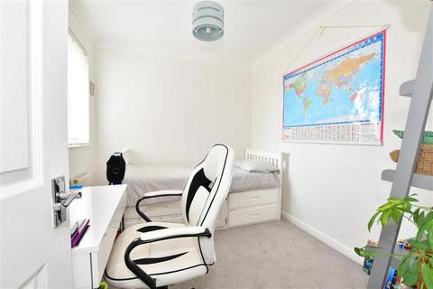2 Lysander Court, North Weald, Epping, CM16 6HF
