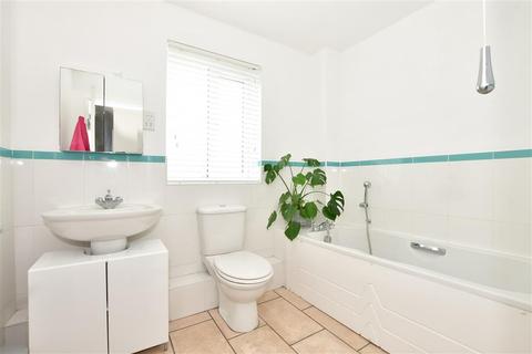 2 Lysander Court, North Weald, Epping, CM16 6HF