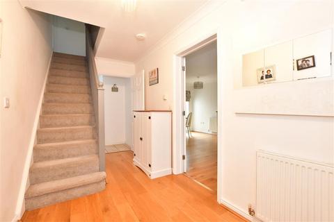 2 Lysander Court, North Weald, Epping, CM16 6HF