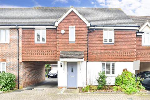 2 Lysander Court, North Weald, Epping, CM16 6HF