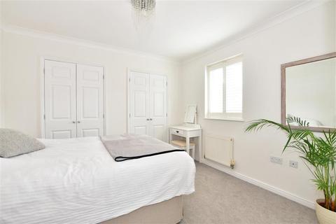 2 Lysander Court, North Weald, Epping, CM16 6HF