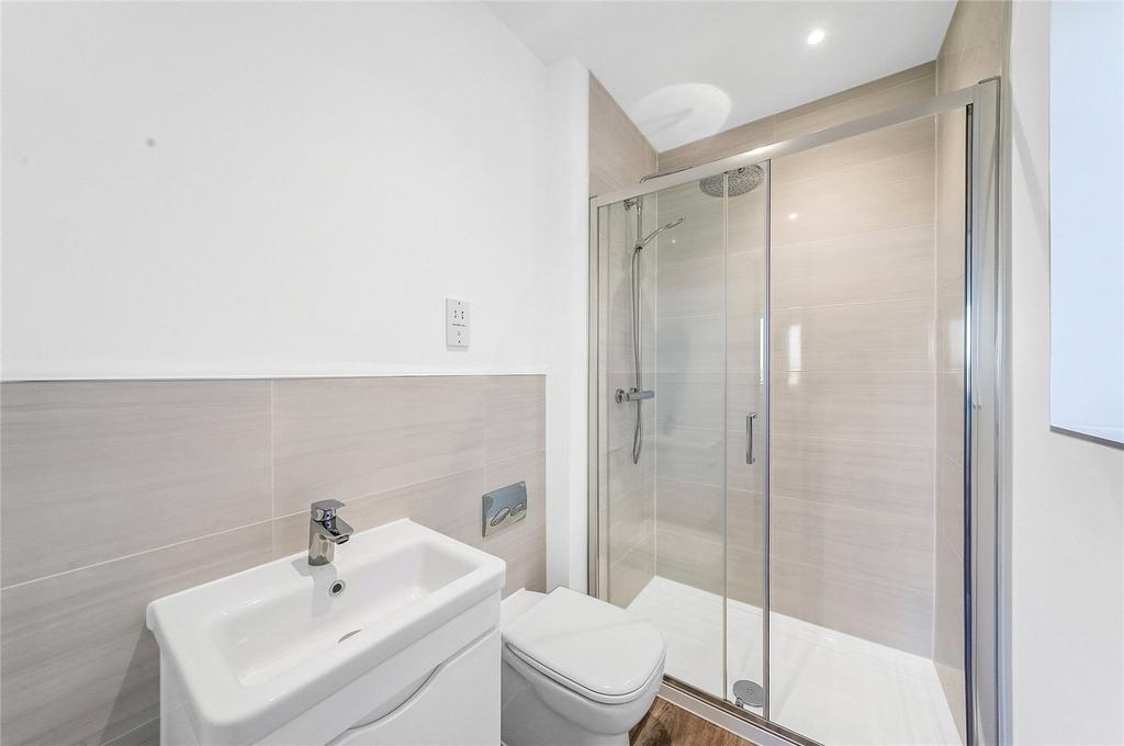 Bed 1 En-Suite