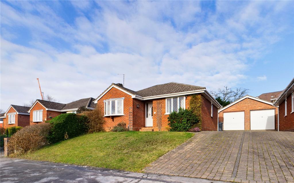 Tilling Close, Tilehurst, Reading, RG31 2 bed bungalow £400,000