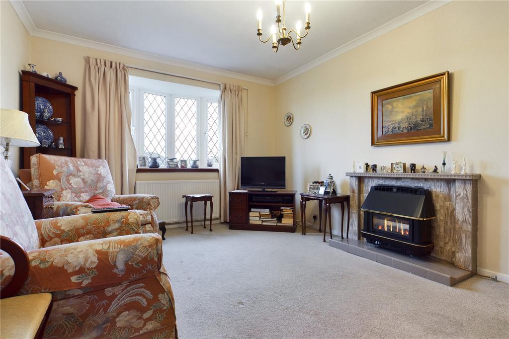 Tilling Close, Tilehurst, Reading, RG31 2 bed bungalow £400,000