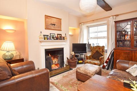 2 bedroom end of terrace house for sale, Briggate, Knaresborough