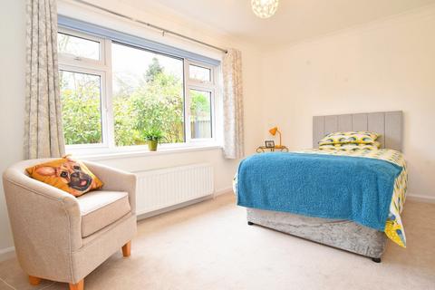 2 bedroom semi-detached bungalow for sale, Plompton Close, Harrogate