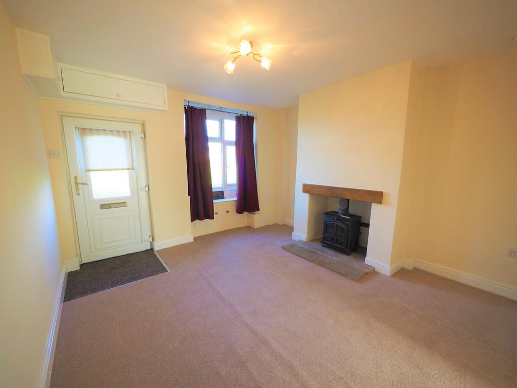 Brompton, Northallerton 2 bed terraced house £700 pcm (£162 pw)