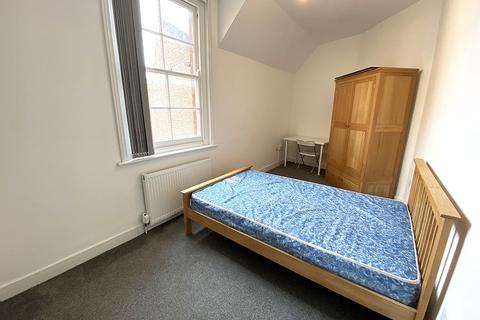 1 bedroom property to rent, St. Pauls Road, Southsea