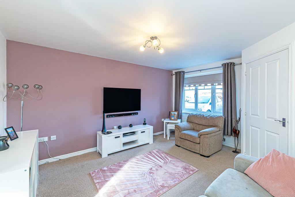 Kerridge Drive, Warrington, Cheshire 3 bed semidetached house £200,000