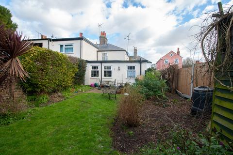 10 Exhibition Lane, Great Wakering, Southend-on-sea, SS3 0JA