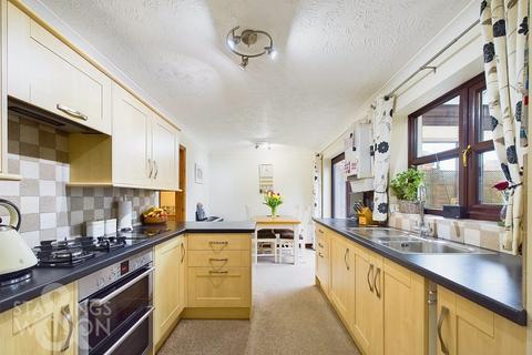 4 bedroom semi-detached house for sale, Longfield Close, Loddon, Norwich