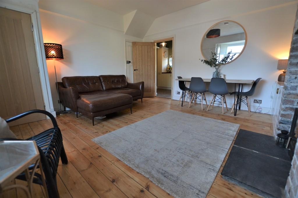 Links Road, Cullercoats, North Shields 5 bed semidetached house £310,000