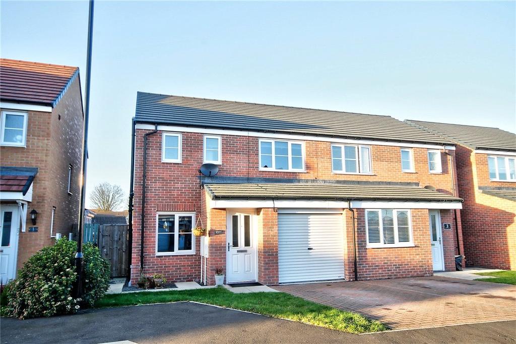 Black Cherry Close, Houghton Le... 3 bed semidetached house £180,000